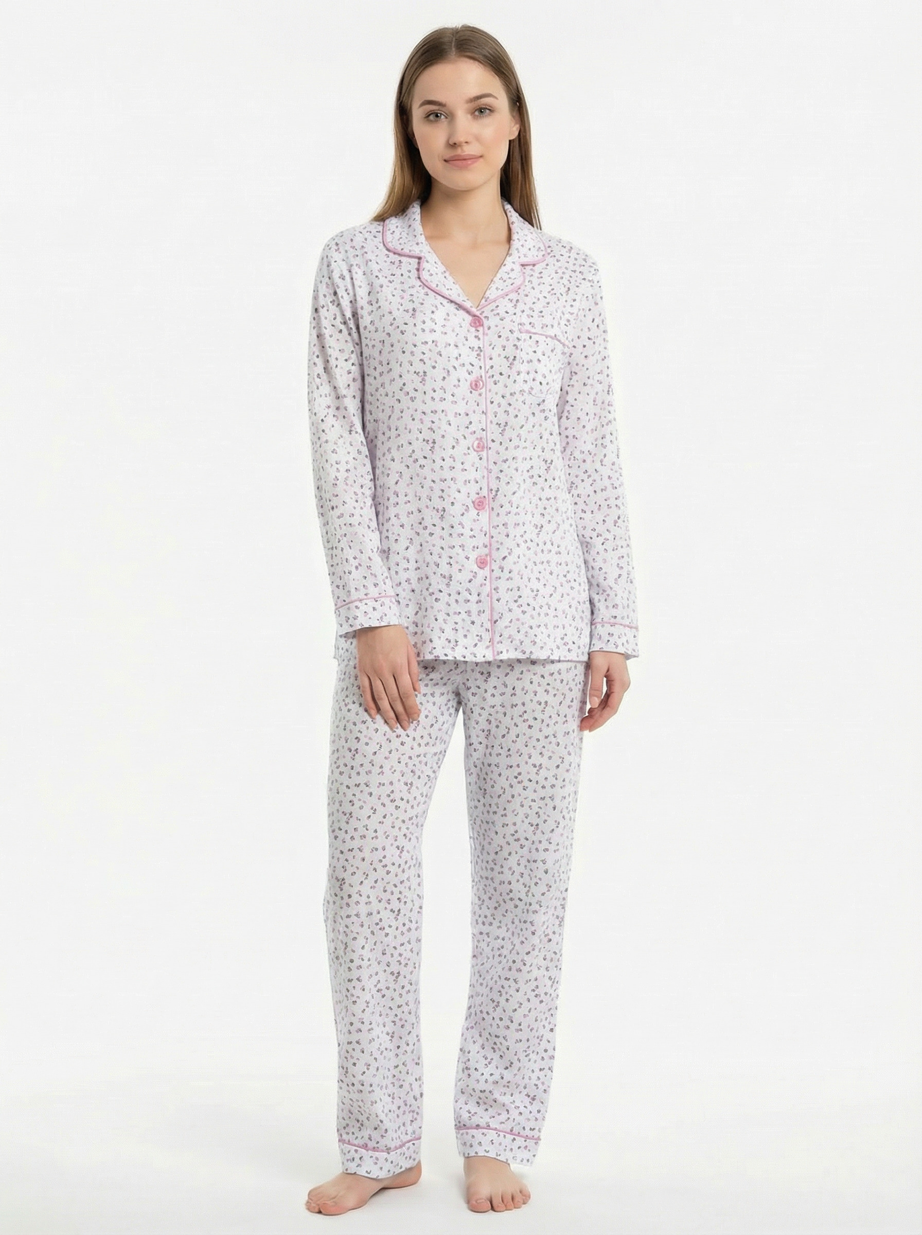 Pyjama femme manches longues en pur coton texturé imprimé petites fleurs avec passepoil contrasté et poche poitrine – coloris rose